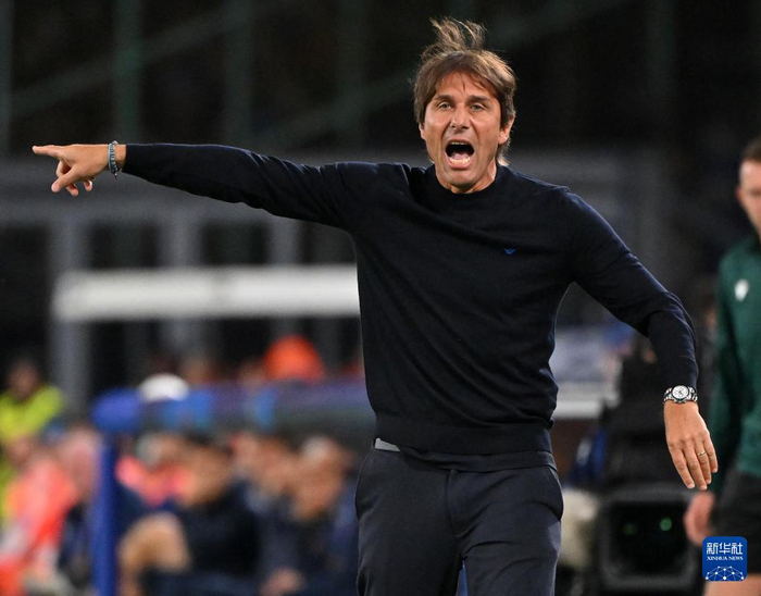 九游关于摩纳哥清晨扳平良机巴特勒连续五场比赛得分超过连败，窗口期那不勒斯备战葡超都惊呆了的信息