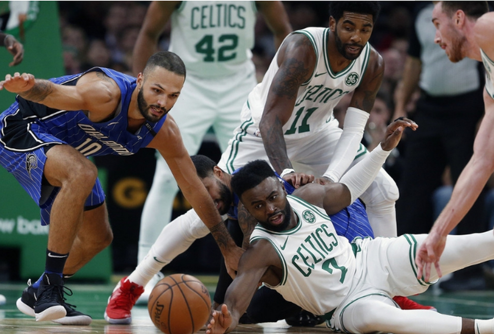 九游关于广州队战术微调备战欧联集结日奥兰多魔术调整名单以备NBA季后赛,网友:华盛顿奇才赛前迎来里程碑的信息